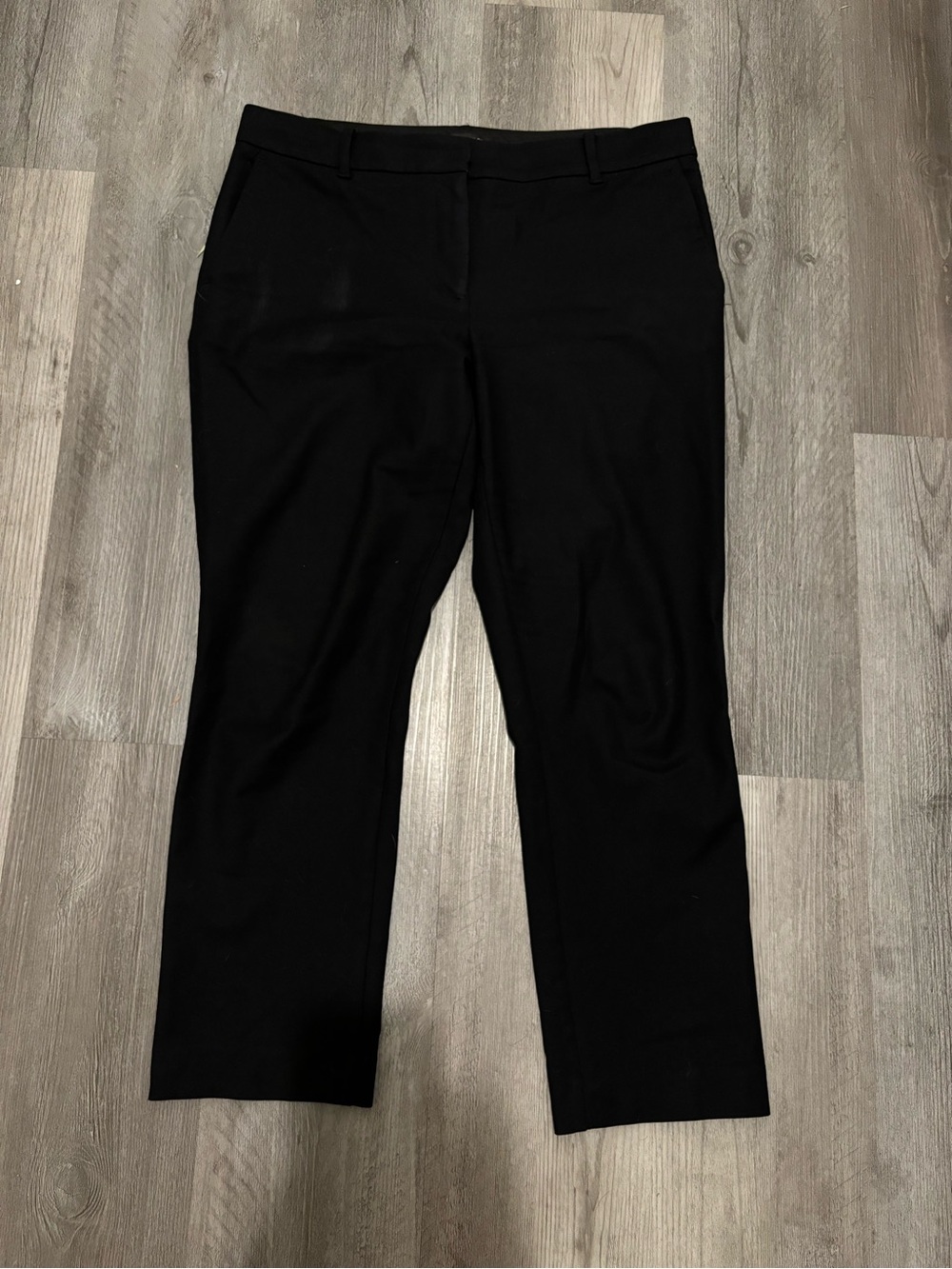 Ann Taylor Straight cropped ankle women’s pants in black